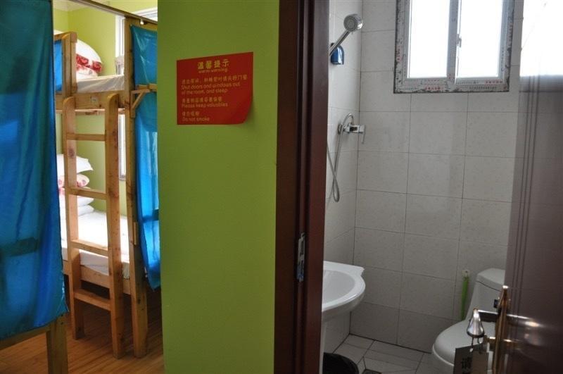 Emma'S Guesthouse Szungpan Kültér fotó